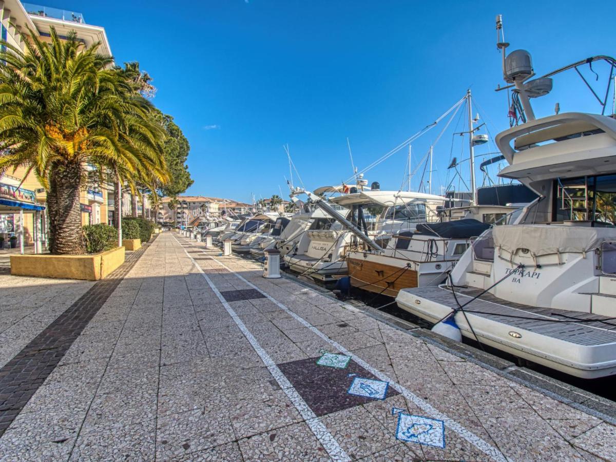 Port D'attache-9 * Fréjus